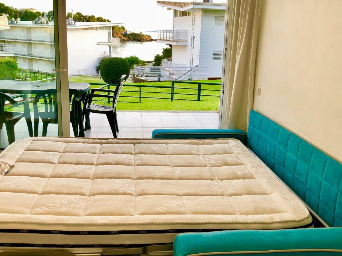 Almadrava Beach Roses Exterior photo