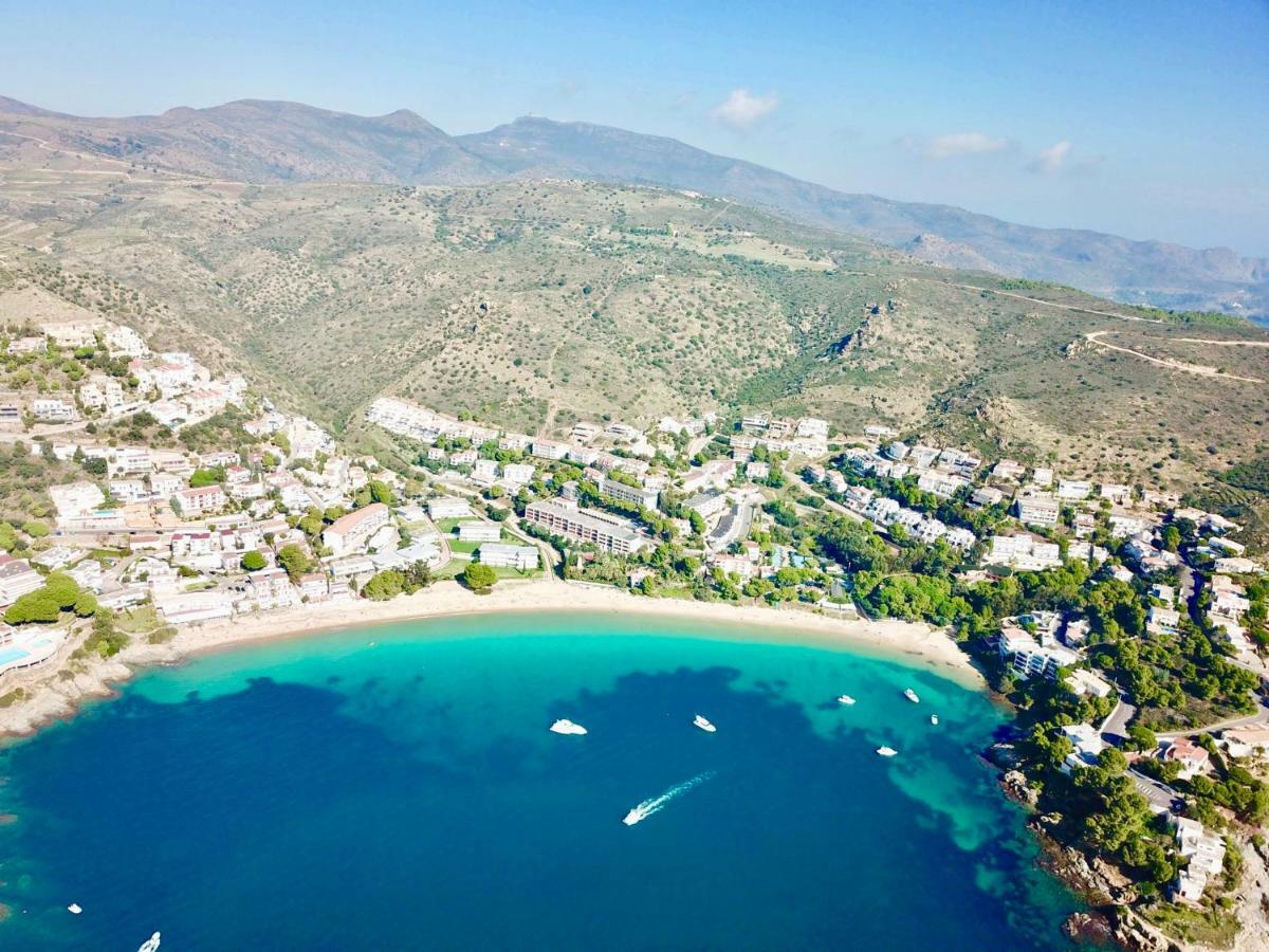 Almadrava Beach Roses Exterior photo